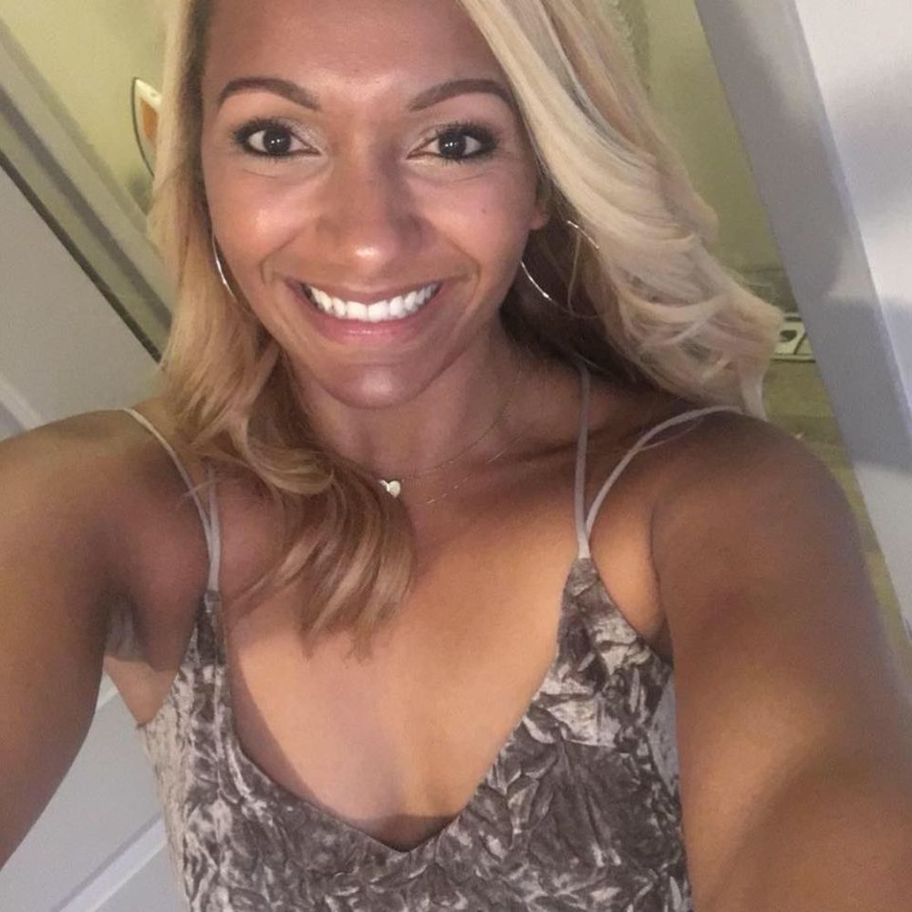 Meet your Posher, Angelica